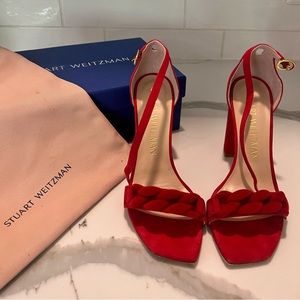 STUART WEITZMAN  Suede Chain-Link Accents Sandals